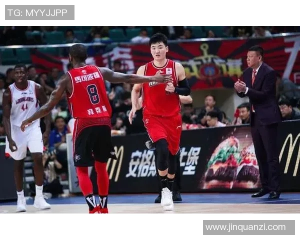 深圳羽毛球队在世界杯预选赛中以84分稳居积分榜首位展现强劲实力 深圳羽毛球队在世界杯预选赛中以84分稳居积分榜首位展现强劲实力